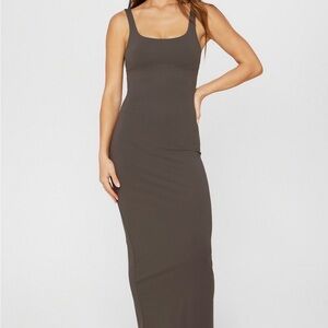 Scoop Neck Sleeveless Maxi Dress in gray